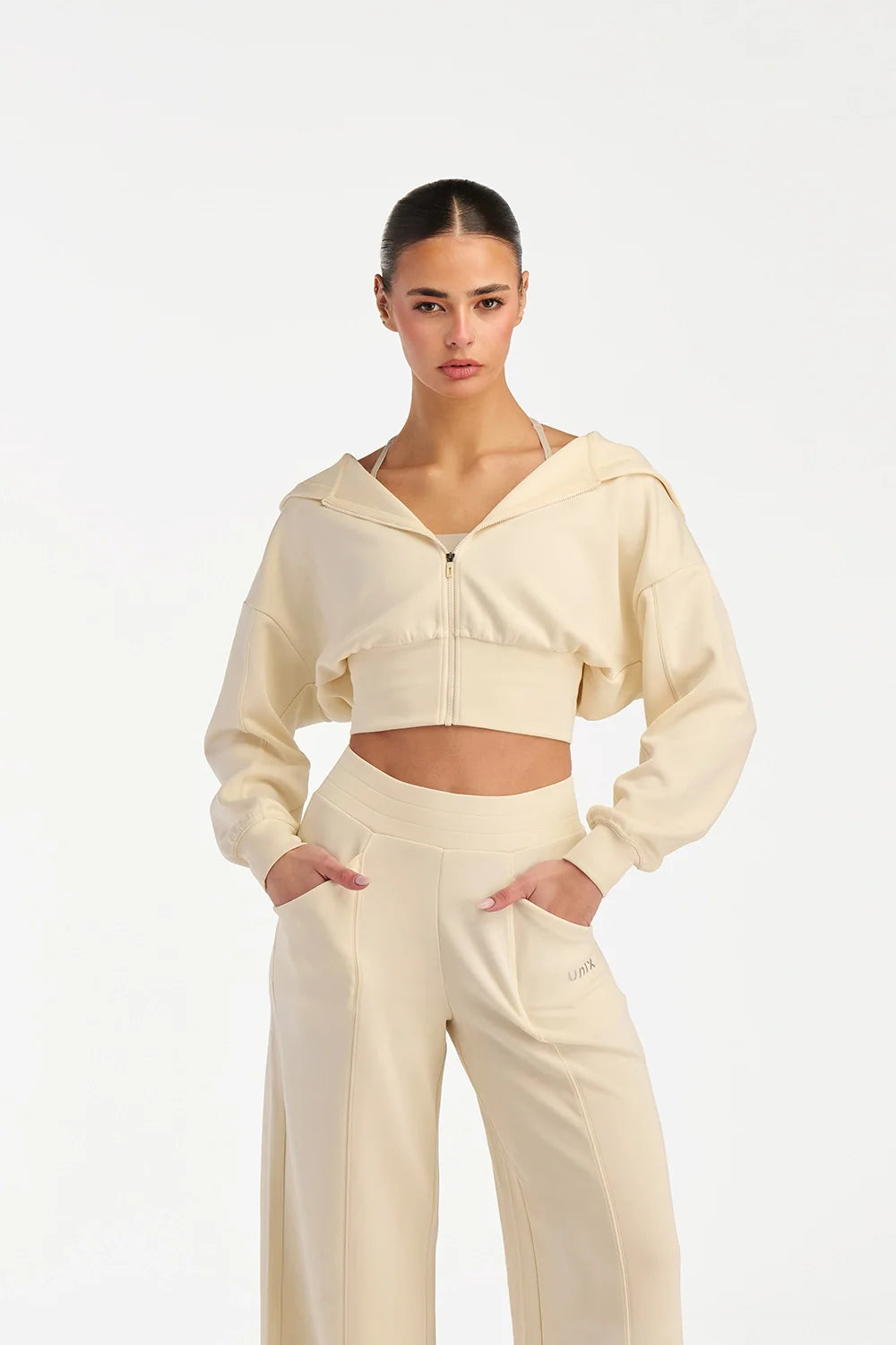 Women matching activewear sets gym yoga collection UNIX KSA - مجموعة اطقم رياضية نسائية للجيم واليوجا UNIX السعودية