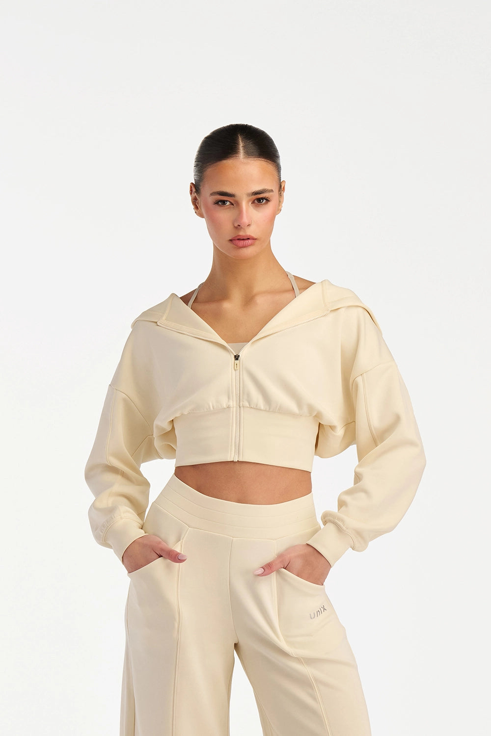 Off white waist tone hoodie women cropped activewear cozy - UNIX | هودي ويست تون نسائي بلون أوف وايت بقصة كروب أكتيف وير دافئ - UNIX
