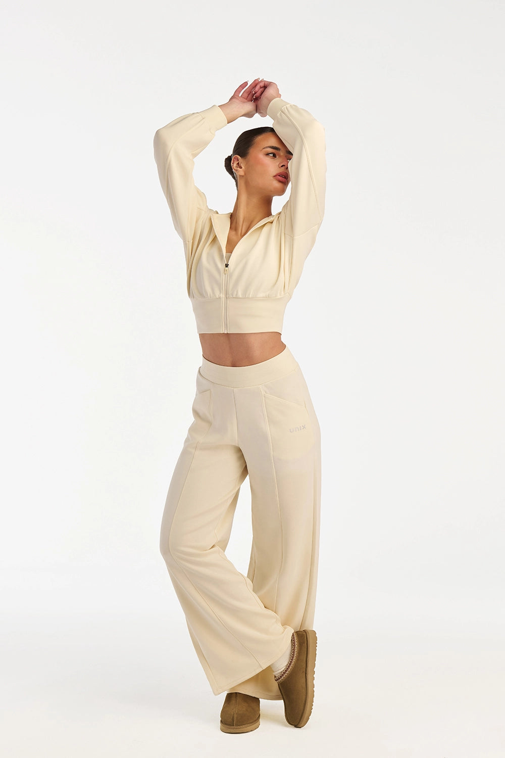 Waist Tone Set Off White - ليجنز هاي ويست وكروب توب أوف وايت للجيم واليوجا - UNIX