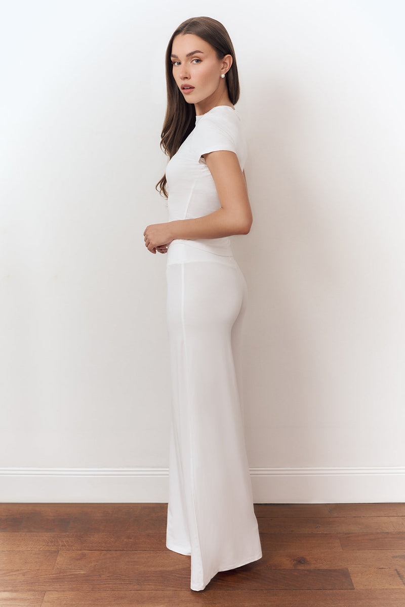 Bamboo lounge set women high waist wide leg pants fluid drape - UNIX | طقم لاونج بامبو نسائي ببنطلون خصر عالٍ واسع الساقين بانسدال انسيابي - UNIX