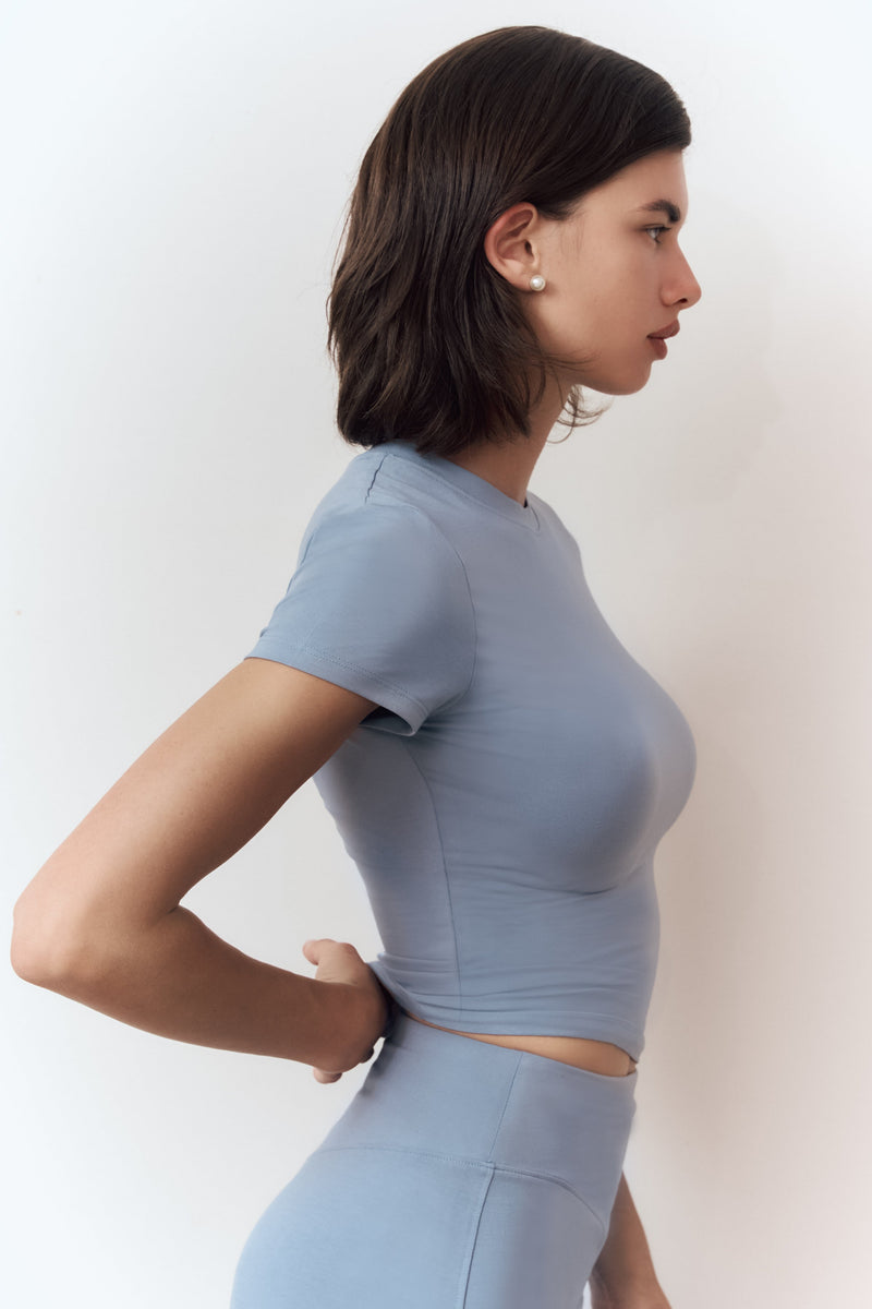 Bamboo t-shirt women round neckline soft drape detail - UNIX | تيشيرت بامبو نسائي بفتحة رقبة دائرية وانسدال ناعم - UNIX