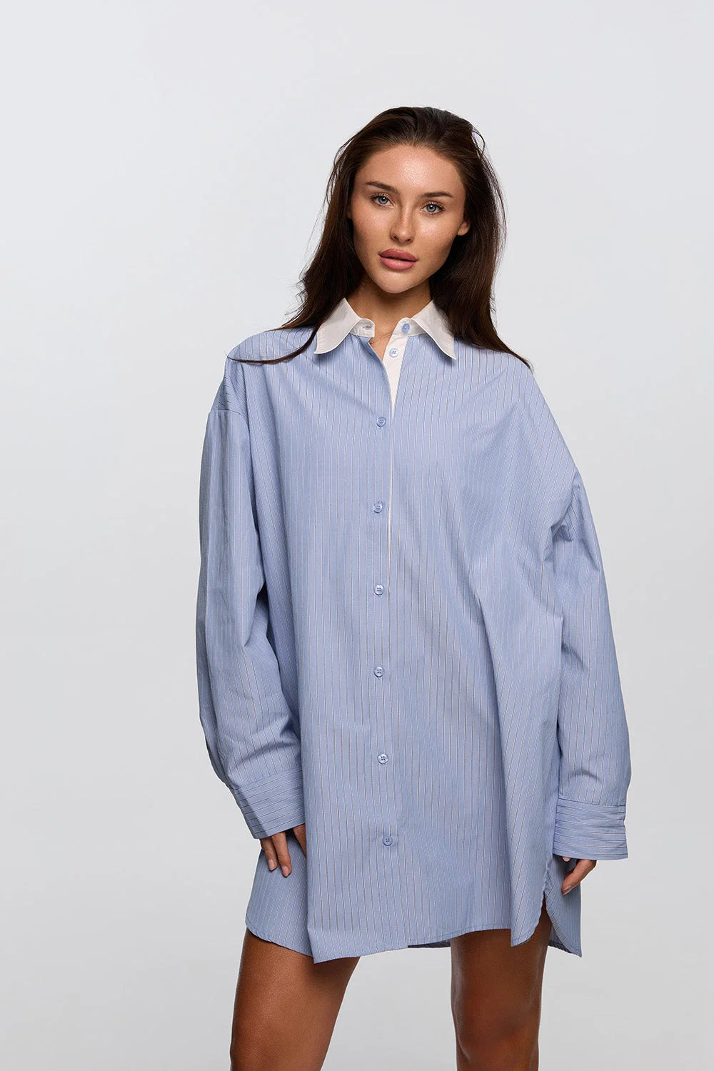 Sky blue boyfriend shirt for women oversized fit elegant - UNIX | قميص بويفريند نسائي أزرق سماوي بقصة فضفاضة وأنيقة - UNIX