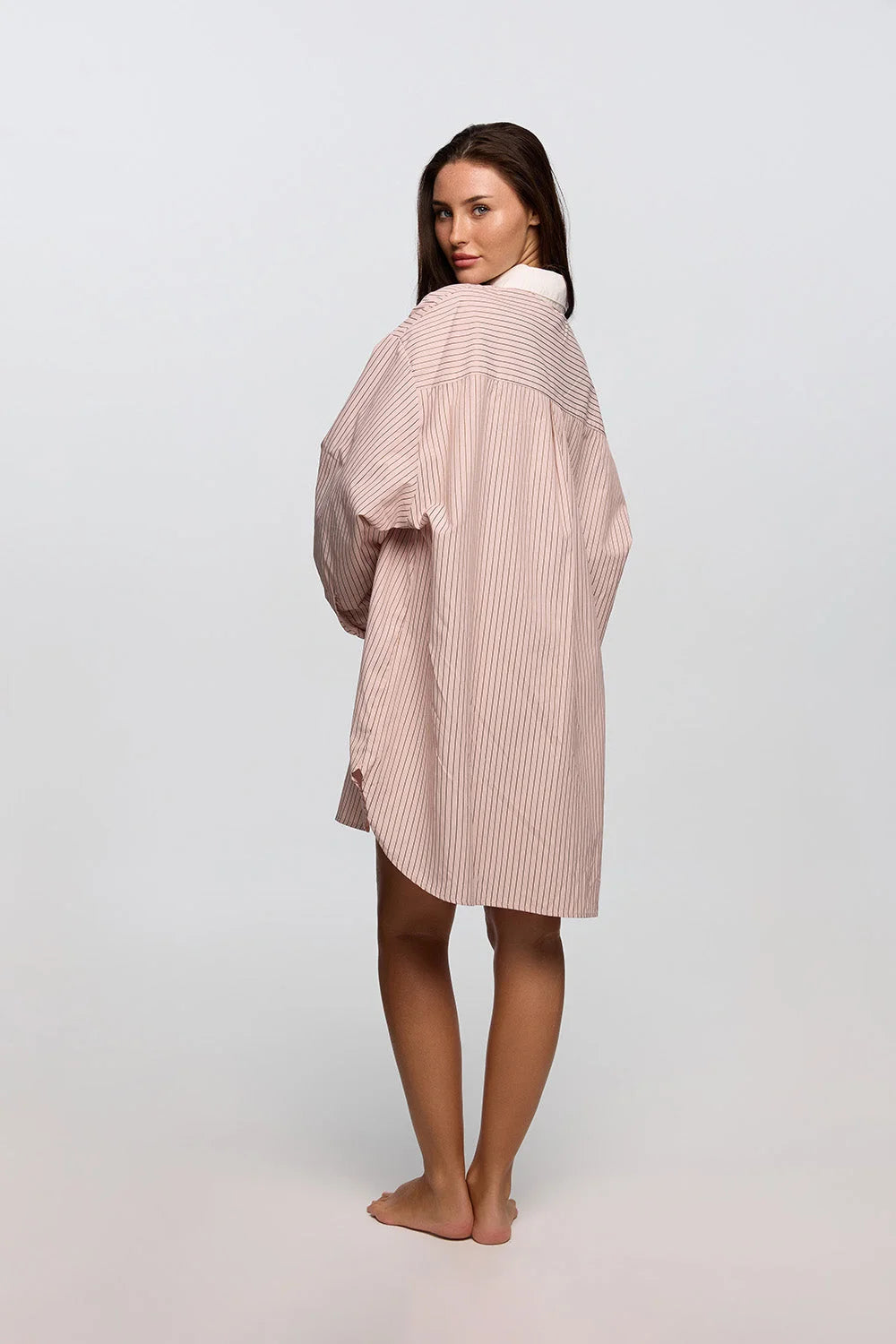 Pink oversized shirt women lounge wear feminine relaxed style - UNIX | قميص فضفاض نسائي بينك لاونج وير بستايل أنثوي ومريح - UNIX