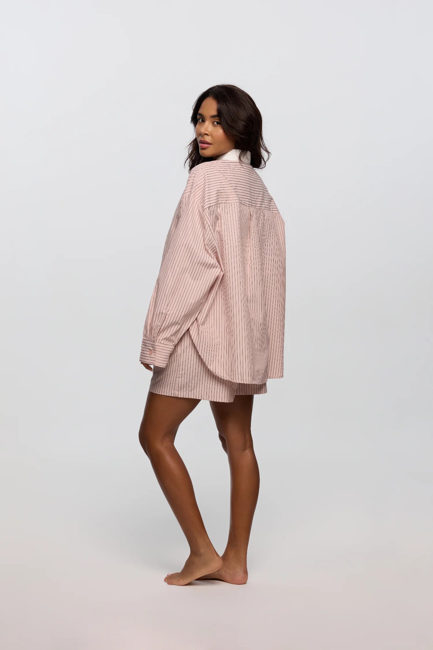 Pink lounge set women shorts and shirt relaxed home wear - UNIX | طقم لاوند بينك نسائي شورت وقميص إطلالة منزلية مريحة - UNIX