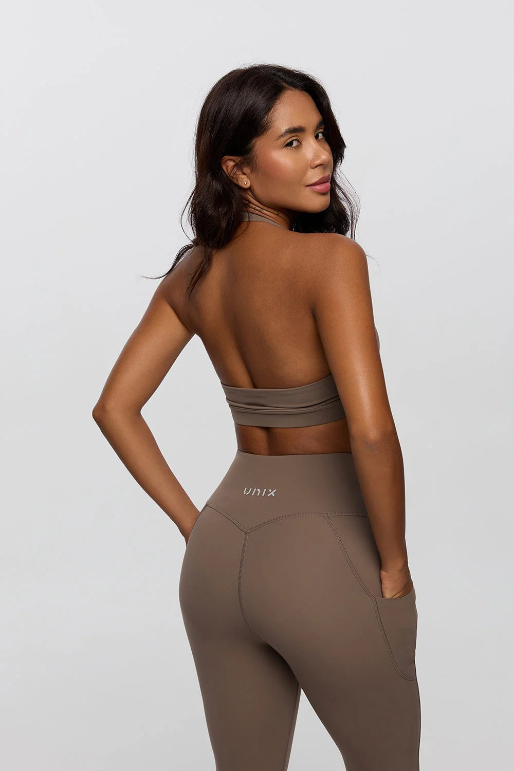 Brown halter bra women deep V neck open back design - UNIX | توب برا نسائي بني حلتر بياقة V عميقة وظهر مفتوح تصميم جريء - UNIX