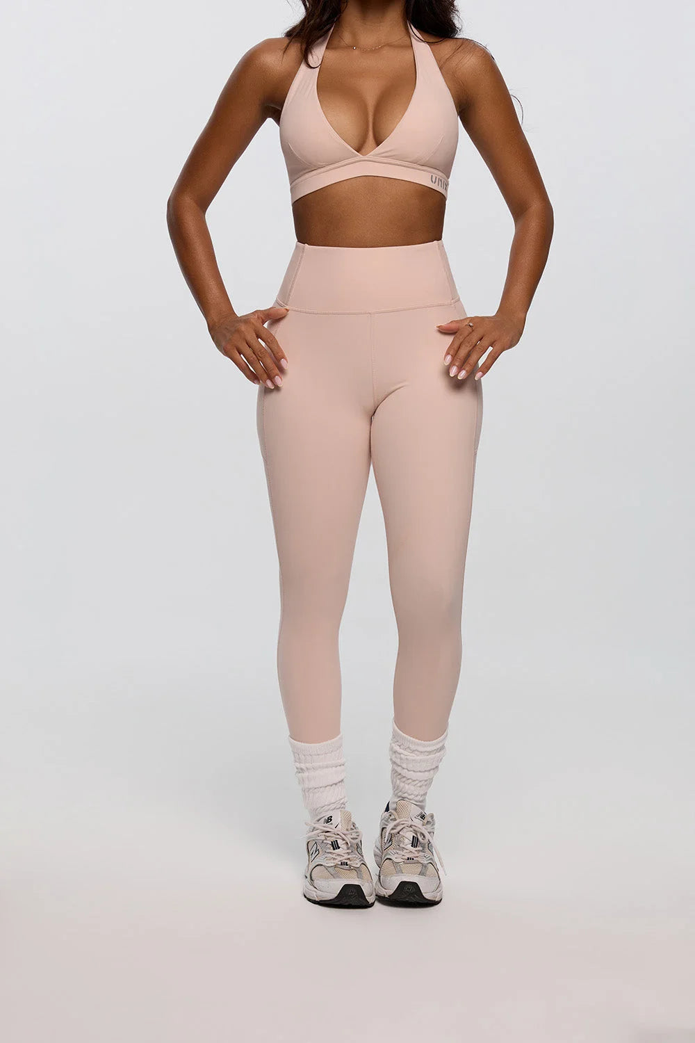 Whip pink curve enhance leggings women high rise pockets sculpting - UNIX | ليقنز نسائي بينك بخصر عالي وجيوب جانبية تبرز القوام وتدعم الخصر - UNIX