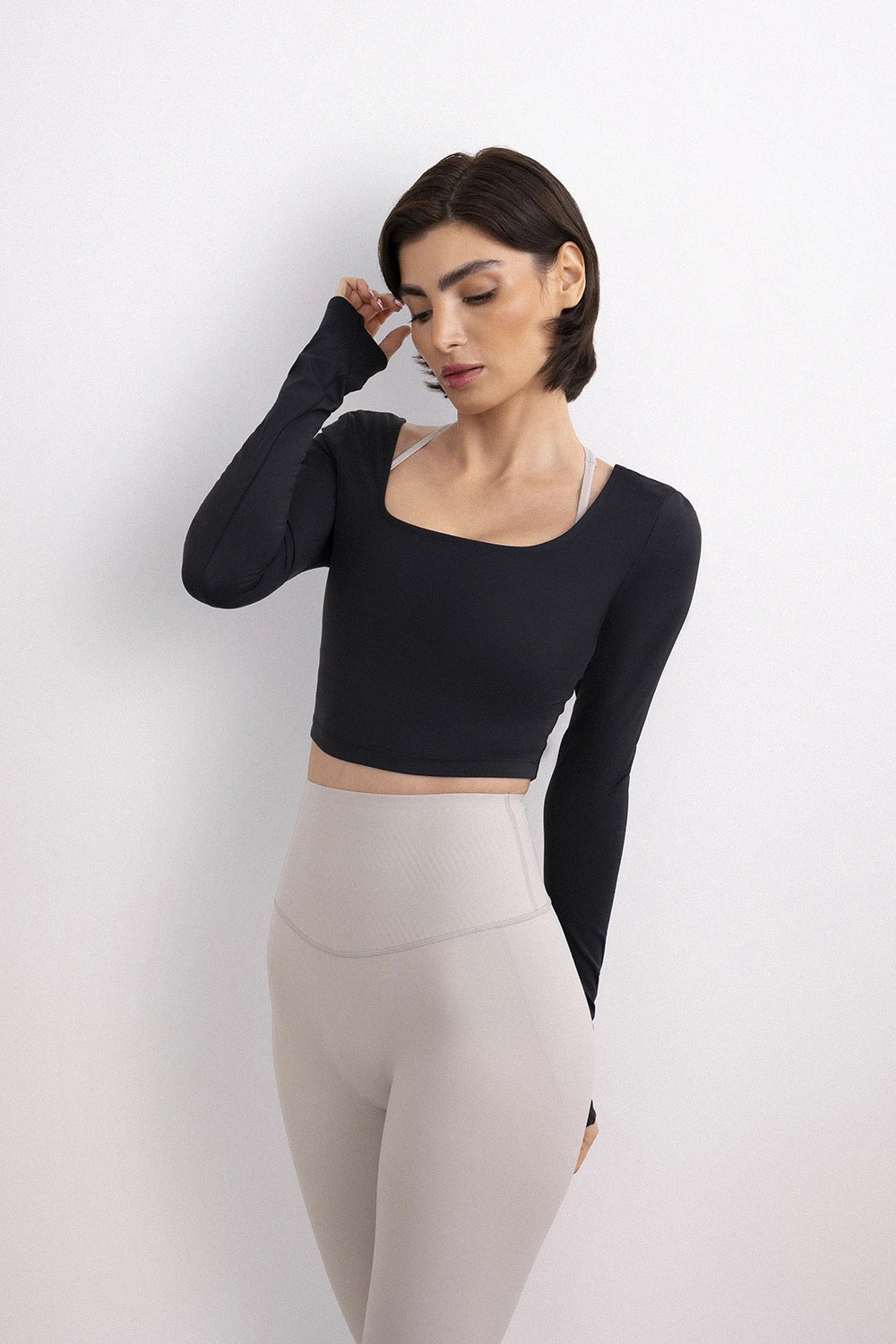 Femme Scoop top women black scoop neckline - UNIX | توب أسود نسائي بفتحة رقبة دائرية أنيقة — UNIX