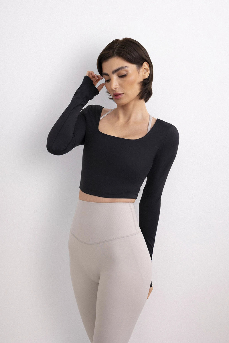 Femme Scoop top women black scoop neckline - UNIX | توب أسود نسائي بفتحة رقبة دائرية أنيقة — UNIX