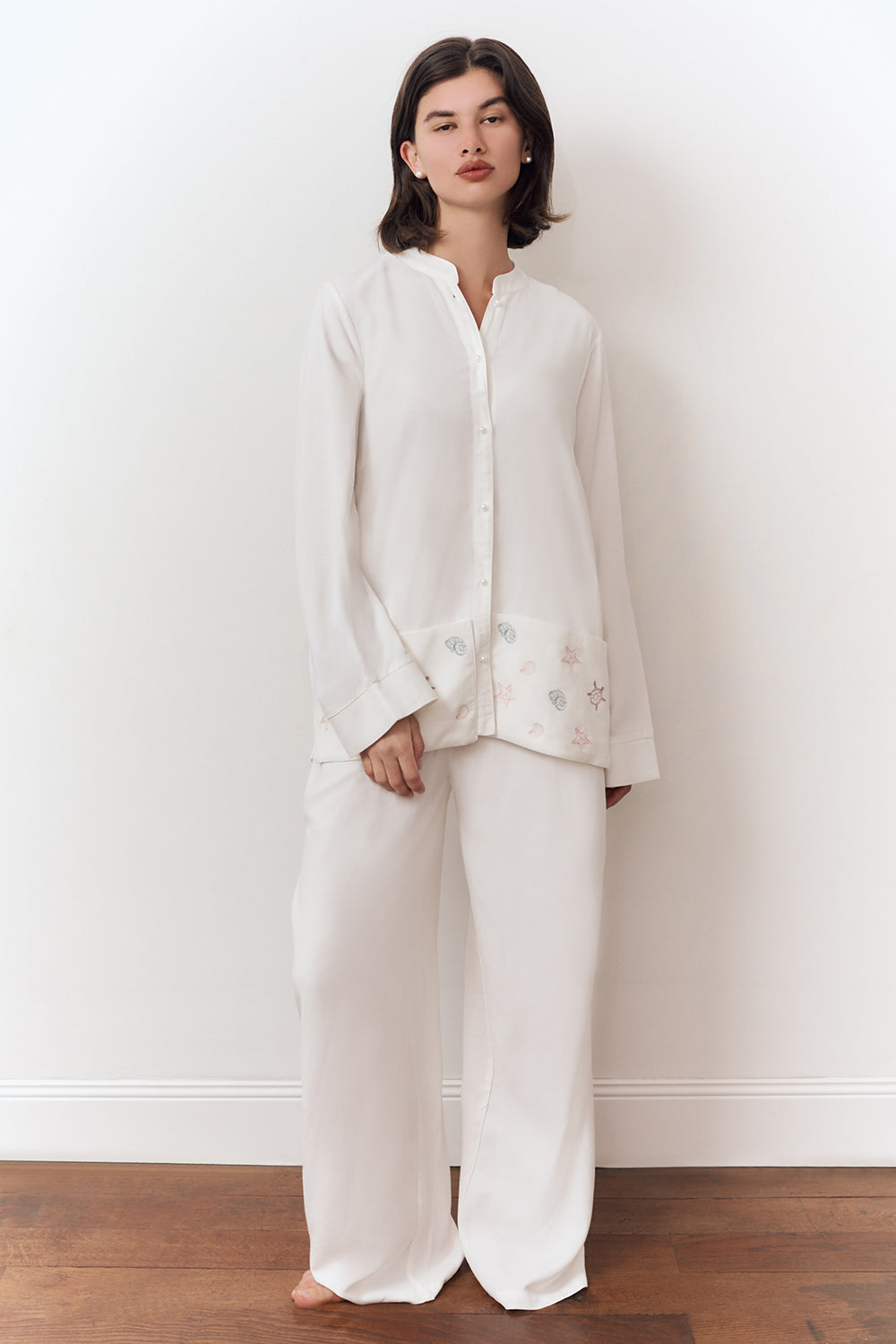 Pearl linen set women pearl buttons soft elegant lines - UNIX | طقم كتان نسائي بأزرار لؤلؤية وخطوط ناعمة أنيقة - UNIX