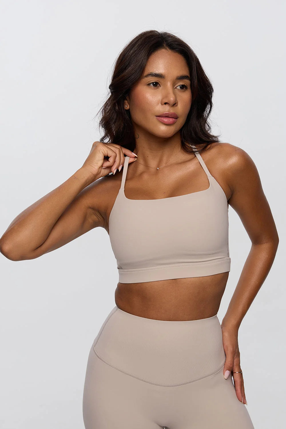 Cream sculpting bra women side fit detail soft contour fabric - UNIX | توب برا نحت الجسم كريمي نسائي من الجانب تفاصيل قماش ناعم - UNIX
