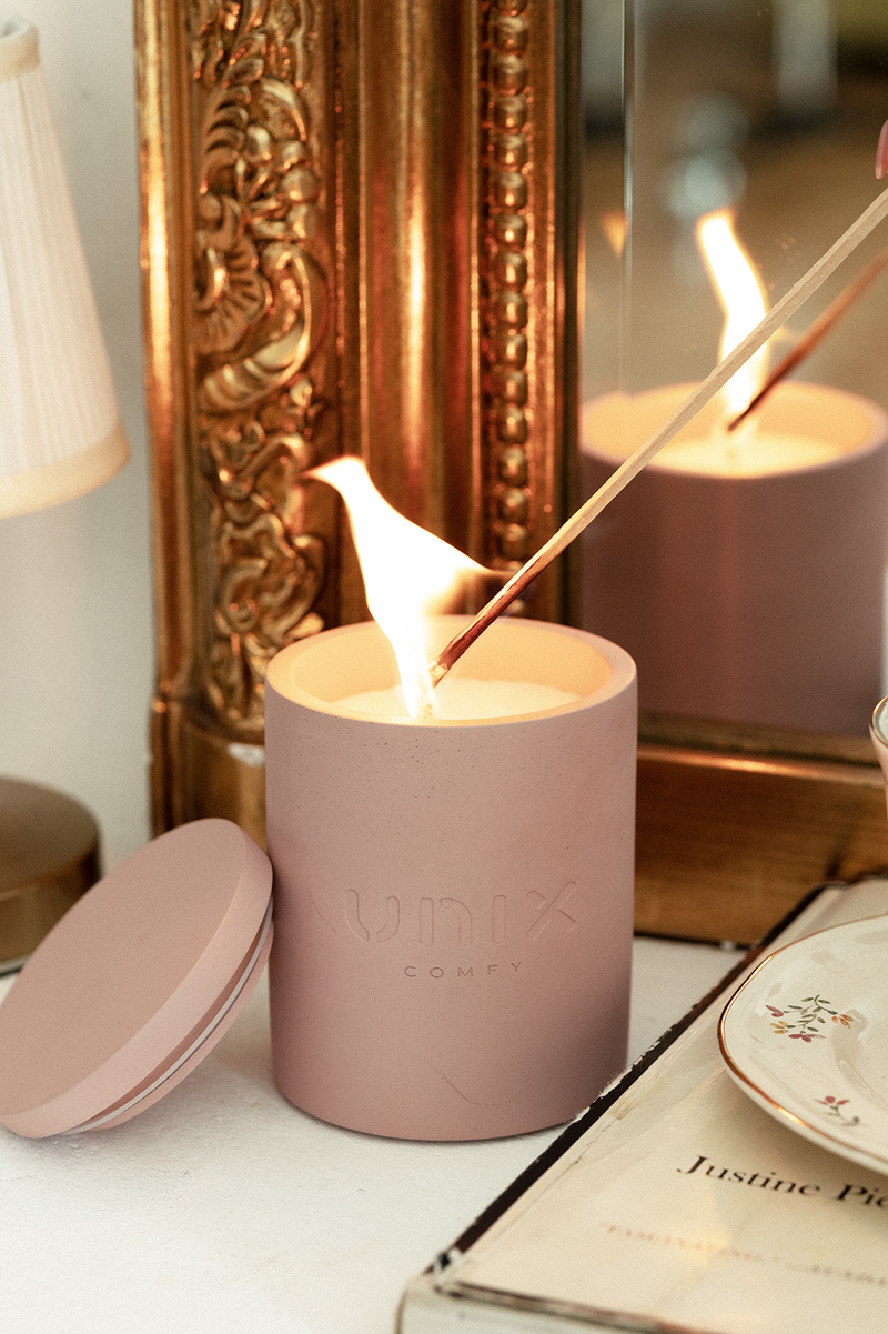 Sheer scented candle warm calm atmosphere at home - UNIX | شمعة شير العطرية لأجواء دافئة وهادئة في المنزل - UNIX