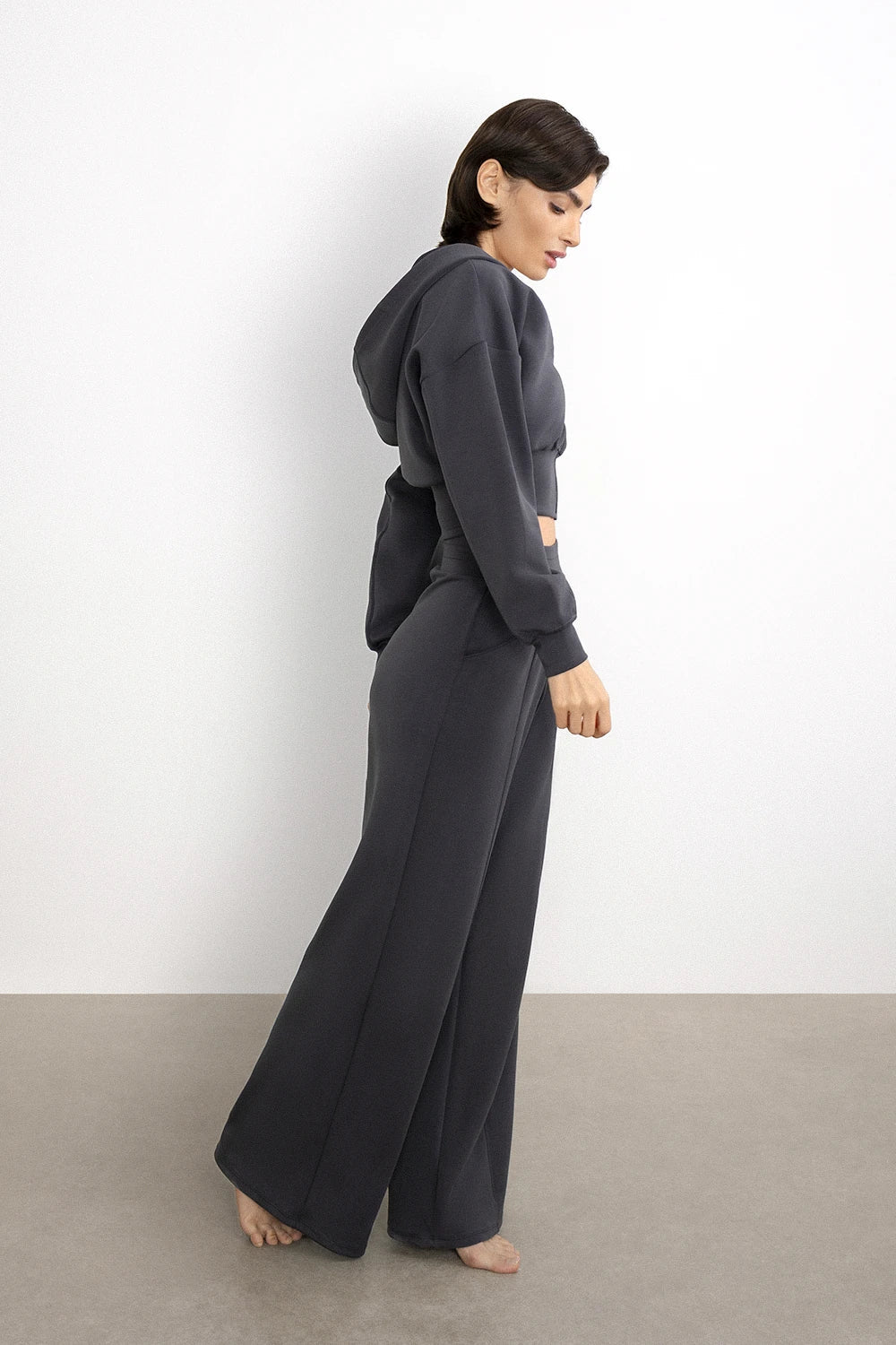 Waist Tone wide leg pants women grey high waist - UNIX | بنطلون رمادي نسائي بخصر عالي يشد الوسط — UNIX
