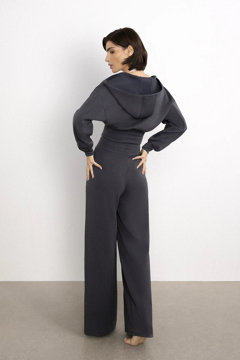 Waist Tone set women grey styled look - UNIX | إطلالة رياضية نسائية متكاملة بطقم رمادي — UNIX