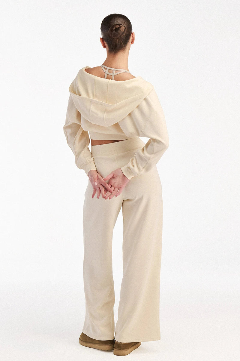 Waist Tone set women off-white back view - UNIX | طقم رياضي أوف وايت نسائي من الخلف — UNIX